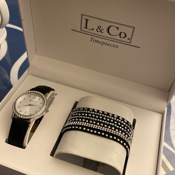 Jewelry - Watch and bracelet set, New